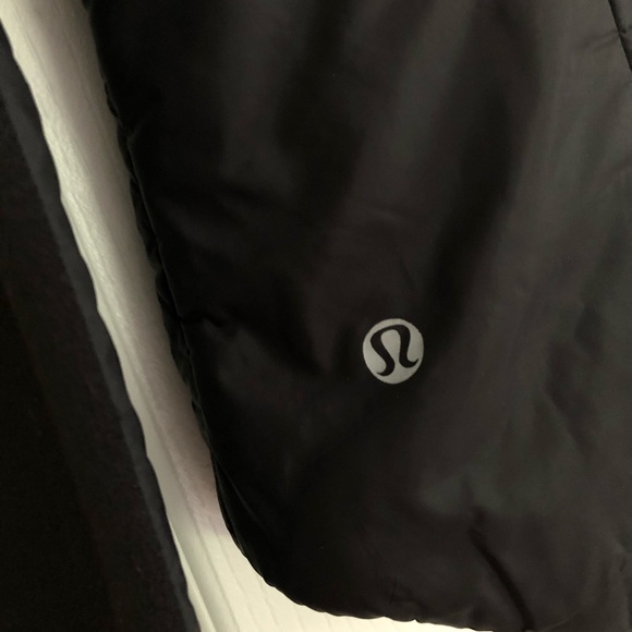Lululemon Black Fleece and Nylon Jacket - Picture 5 of 6